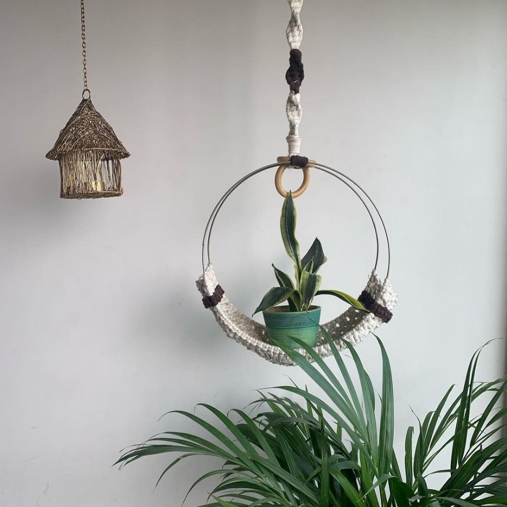 Macrame Ring Plant Hanger - who made it